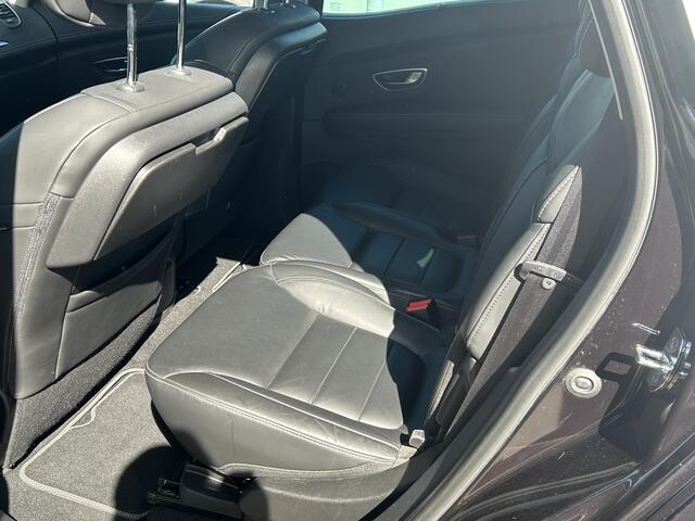 Renault SCENIC 1.3 TCe Initiale Paris Automaat | ( Hoge Instap) | Navigatie | Camera | Dodehoek Detectie | Leder |