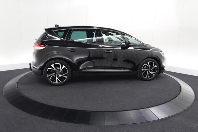 Renault SCENIC TCE 160 EDC Black Edition | Trekhaak | Adaptieve Cruise Control | BOSE Premium Audio | Panoramadak