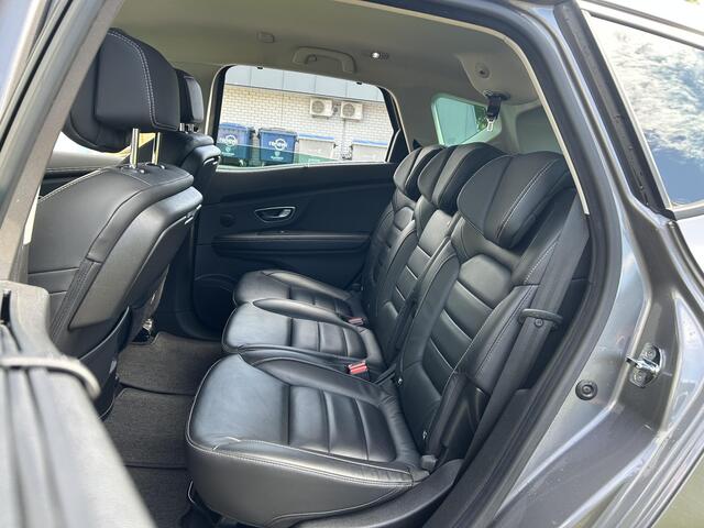 Renault SCENIC 1.3 TCe Initiale Paris / HUD / Elektrische Stoelen / BOSE Audio / Achteruitrijcamera / Massagefunctie bestuurderstoel /