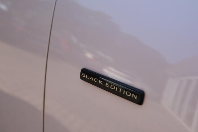 Renault SCENIC 1.3 TCe Black Edition | Automaat | Panoramadak | HUD | ACC | Camera | Bose |