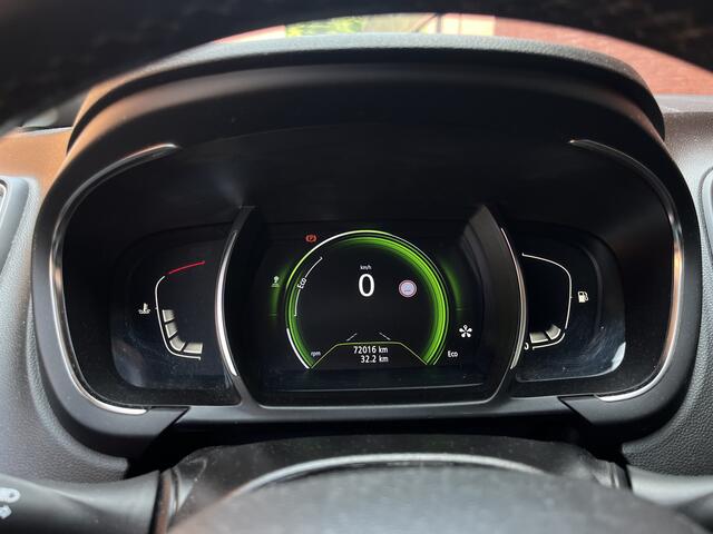 Renault SCENIC 1.2 TCe Bose // WEGKLAPBARE TREKHAAK // BOSE // DODEHOEK // KEYLESS // CAMERA+SENSOREN // NAVI //