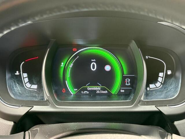 Renault SCENIC 1.2 TCe Intens | Trekhaak | Parkeersensoren | Stoelverwarming |