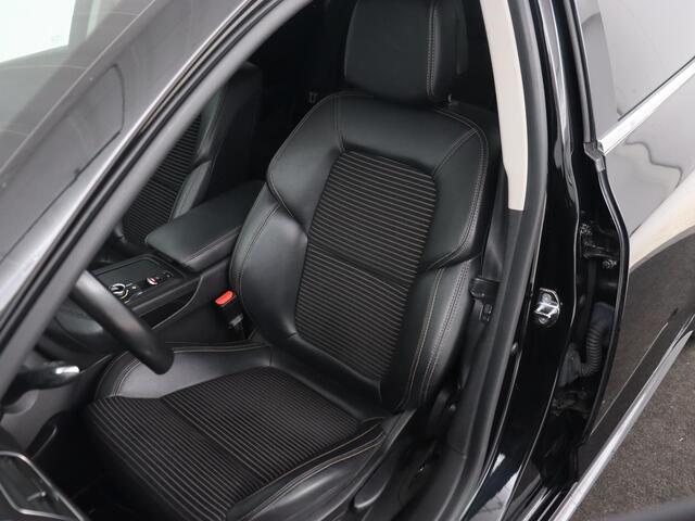 Renault TALISMAN 1.6 TCe Intens | Trekhaak | Adaptive cruise | Head-Up | Camera | Massage | Half leder | Navigatie | Keyless | Full LED | Climate control