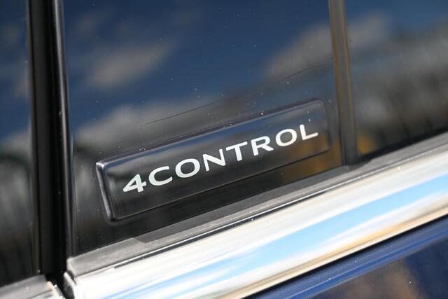 Renault TALISMAN Estate TCe 160 EDC Business Initiale Paris FULL OPTION | TREKHAAK | SCHUIF/KANTELDAK | CAMERA | LEDER | HUD | BOSE | STUUR/STOELVERWARMING