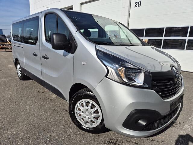 Renault TRAFIC 1.6 dCi passenger 8-pers 72.000km militair kenteken cvo airco cruise pdc achterschade Générique