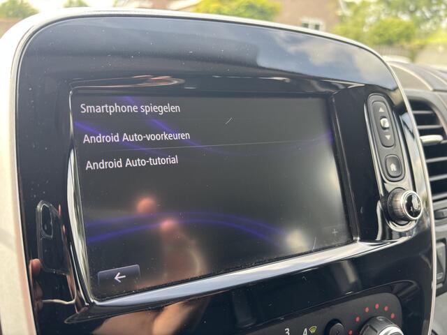 Renault TRAFIC 2.0 dCi 145PK Autpomaat L2H1 DC Luxe 6-Pers. / Navigatie / Full-LED