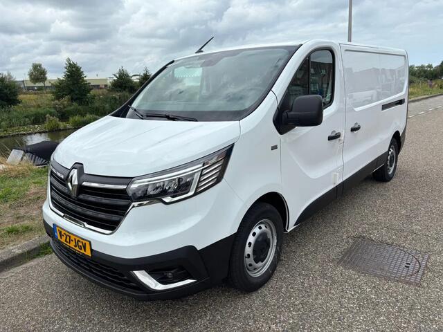 Renault TRAFIC 2.0DCI L2H1 Automaat Airco Cruisecontrol Trekhaak Dubbelschuifdeur 150PK NIEUW BPM VRIJ
