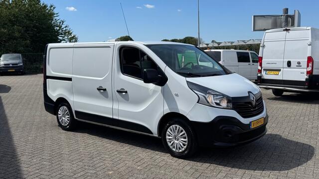 Renault TRAFIC 1.6 DCI 70KW 95PK EURO 6 AIRCO/ CRUISE CONTROL/ NAVIGATIE/ PARKEERSENSOREN/ 100% DEALERONDERHOUDEN