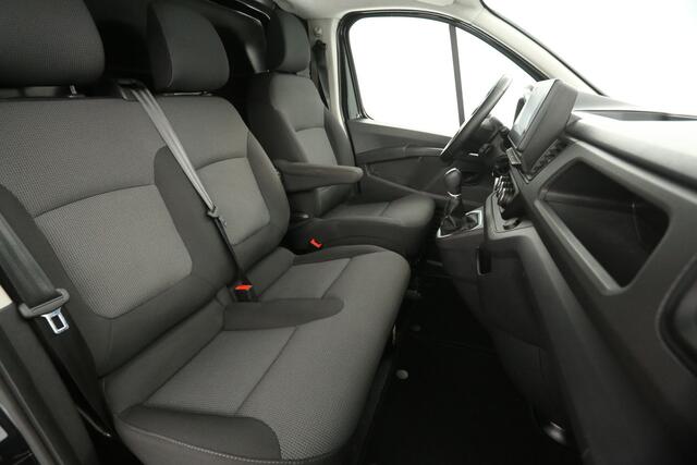 Renault TRAFIC 2.0 Blue dC1 T30 L2H1 | MARGE! | 150PK Automaat Airco Camera Carplay Cruise Trekhaak LED 3 Persoons Navi Imperiaal PDC