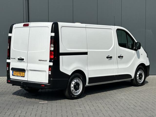 Renault TRAFIC 2.0 dCi 146 PK AUTOMAAT / L1H1 / 1e EIG. / 2X SCHUIFDEUR / AIRCO / CRUISE / NAVI / BLUETOOTH