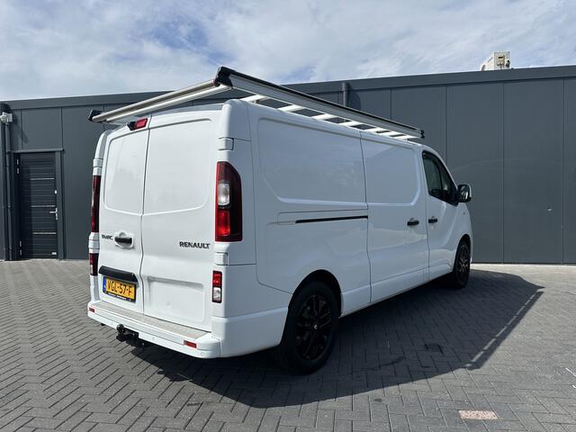 Renault TRAFIC 2.0 dCi 120 PK SPORT / L2H1 / 1e EIG. / LED / LM VELGEN / IMPERIAAL / TREKHAAK / CAMERA / NAVI / AIRCO / CRUISE