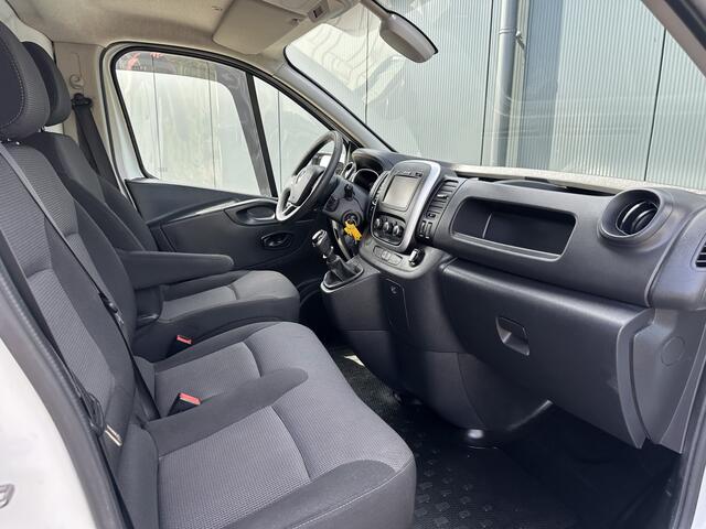 Renault TRAFIC 2.0 dCi 120 PK SPORT / L2H1 / 1e EIG. / LED / LM VELGEN / IMPERIAAL / TREKHAAK / CAMERA / NAVI / AIRCO / CRUISE