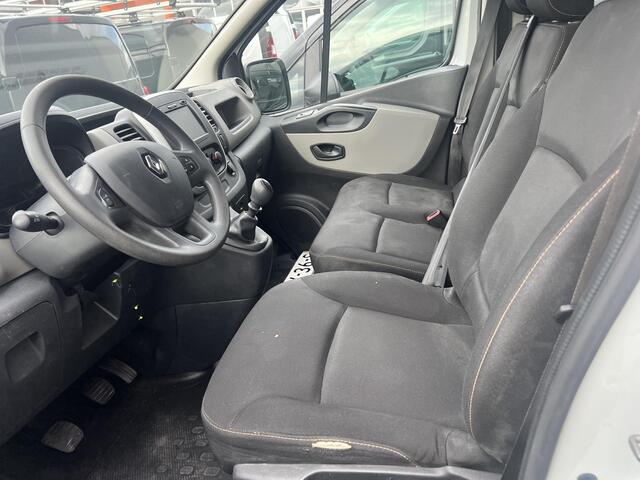 Renault TRAFIC 1.6 dCi 125 PK L2H1 Dubbele Cabine 6 Persoons Airco Bluetooth Cruise Control Navi PDC Trekhaak 2500 kg