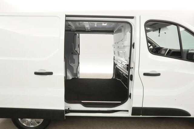 Renault TRAFIC 2.0 dCi T29 L1H1 Airco Cruise Navigatie PDC 2xSchuifdeur 3 Persoons Trekhaak
