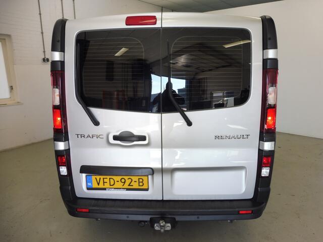 Renault TRAFIC 1.6 dCi 95 T27 L1H1 Comfort 3 zits+ trekhaak Trekhaak | Cruise | Airco | 3 zits | 1e eig | NL auto | Géén afleverkosten
