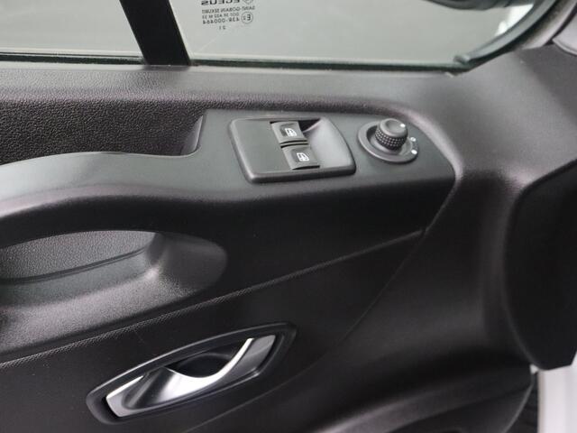 Renault TRAFIC 2.0DCi 120PK Imperiaal | Navigatie | Camera | Airco | Cruise | 3-Persoons