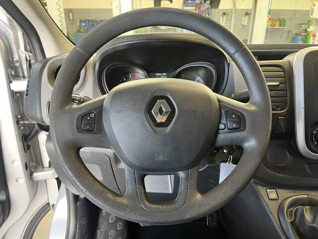 Renault TRAFIC 1.6 dCi T27 L1H1 DC Airco Navigatie Telefoonvoorbereiding Cruise controle 6-Persoons Parkeerhulp achter Euro 6 Bpm vrij voor particulier gebruik !!