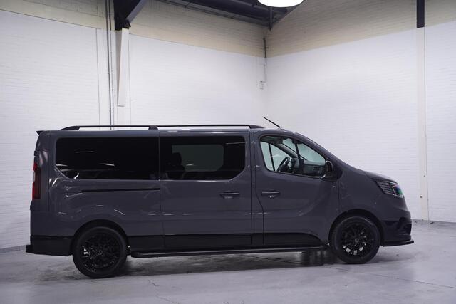 Renault TRAFIC 2.0 dCi 130 pk L2H1 Black Edition Dubbel Cabine LED 18"LMV Camera Spoiler V+A, Black Pack, BPM Vrij, 3-Zits