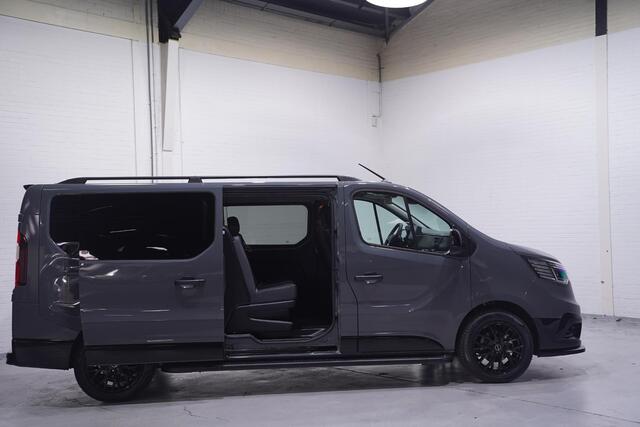 Renault TRAFIC 2.0 dCi 130 pk L2H1 Black Edition Dubbel Cabine LED 18"LMV Camera Spoiler V+A, Black Pack, BPM Vrij, 3-Zits
