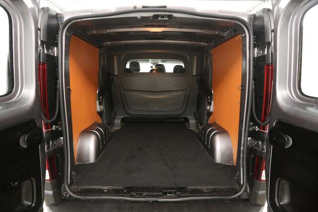 Renault TRAFIC 2.0 dCi T29 L1H1 | 145PK Aut. | DC | 6 Persoons | Camera | Carplay | Airco | Cruise | Trekhaak | Imperiaal | LED | PDC