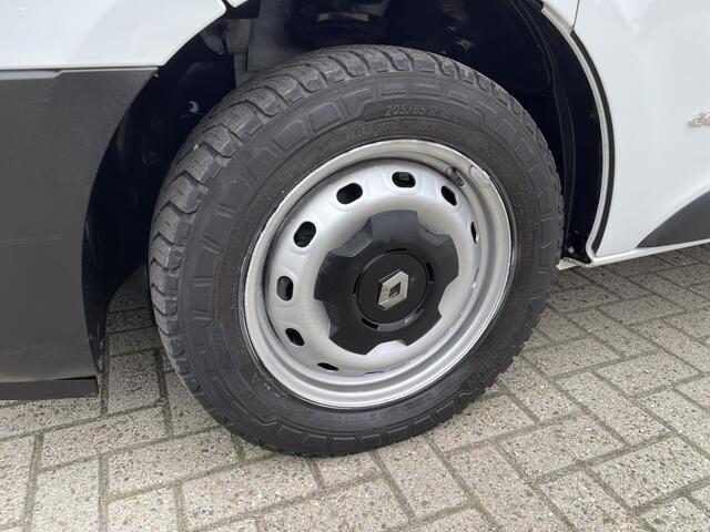 Renault TRAFIC 1.6 dCi 125pk T29 L2H1 Comfort Energy / vaste prijs rijklaar ¤ 12.950 ex btw / euro 6 diesel ! / airco / cruise / navigatie / trekhaak / dakdragers