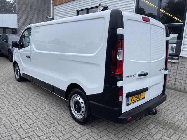Renault TRAFIC 1.6 dCi 125pk T29 L2H1 Comfort Energy / vaste prijs rijklaar ¤ 12.950 ex btw / euro 6 diesel ! / airco / cruise / navigatie / trekhaak / dakdragers