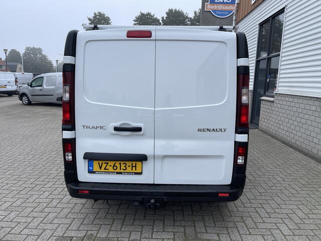 Renault TRAFIC 1.6 dCi 125pk T29 L2H1 Comfort Energy / vaste prijs rijklaar ¤ 12.950 ex btw / euro 6 diesel ! / airco / cruise / navigatie / trekhaak / dakdragers