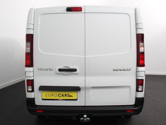 Renault TRAFIC 2.0 Blue dCi 130 T30 L2H1 Advance Navigatie Airco Lichtmetalen velgen Betimmering Trekhaak Parkeer sensoren Dab
