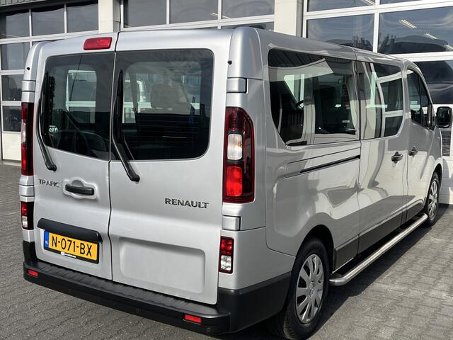 Renault TRAFIC Passenger 8-persoons 1.6 dCi Grand Authentique Energy BTW / BPM vrij marge Lengte 2 Airco Cruise control Navigatie PDC Combi Kombi Passenger Groepsvervoer Taxi Personenbus