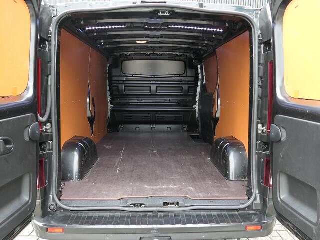Renault TRAFIC 2.0 dCi 150 T30 L2H1 Luxe *AUTOMAAT* - Trekhaak, cruise, sensor v+a, camera
