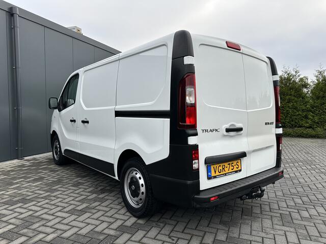 Renault TRAFIC 2.0 dCi 120 PK / L1H1 / 1e EIG. / TREKHAAK / 2x SCHUIFDEUR / AIRCO / CRUISE / NAVI / LED KOPLAMPEN