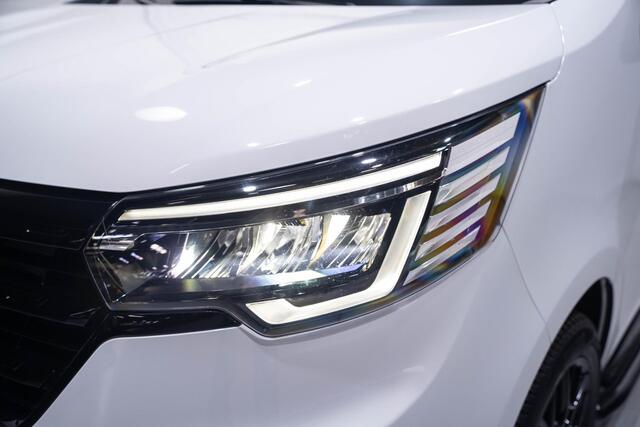 Renault TRAFIC 2.0 dCi 150 pk Dubbel Cabine Black Style Navi Camera, 18" LMV, Spoiler V+A, LED Koplampen, Keyless Entry, BPM Vrij, 6-Zits