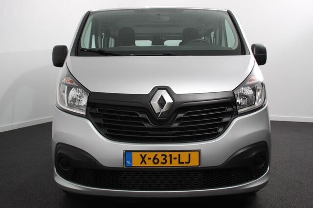 Renault TRAFIC Passenger 1.6 dCi Grand Authentique Energy incl. BPM/ BTW L2H1 8 persoons ! Navigatie Airco voor en achter Parkeer sensoren Cruise Control Bumpers in kleur