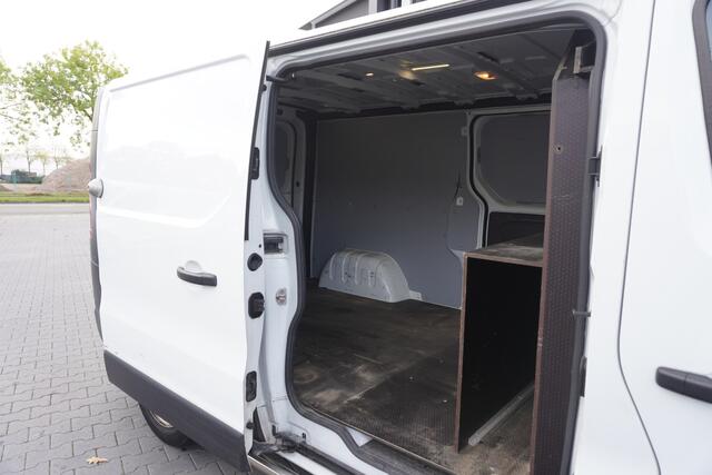 Renault TRAFIC 1.6 dCi 125PK L2 2x Schuif EURO 6 - Airco - Navi - Cruise - ¤ 11.950,- Excl.