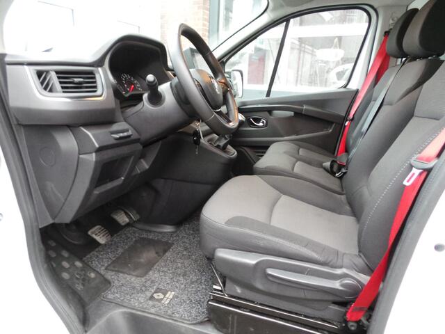 Renault TRAFIC 2.0 dCi 130 T30 L2H1 Airco,Cruise,Pdc,Trekhaak 3 persoons
