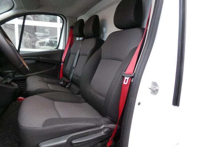 Renault TRAFIC 2.0 dCi 130 T30 L2H1 Airco,Cruise,Pdc,Trekhaak 3 persoons