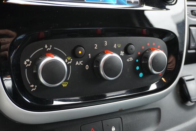 Renault TRAFIC 2.0 dCi 145PK L2 EURO 6 - Airco - Navi - Cruise - ¤ 15.900,- Excl.