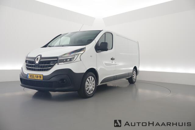 Renault TRAFIC 2.0 dCi 120pk L2H1 Comfort | 3pers. | Navi | Cruise | PDC | LED