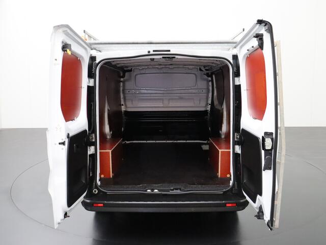 Renault TRAFIC 2.0DCi 120PK | Imperiaal | Betimmering | Navigatie | Camera | Airco