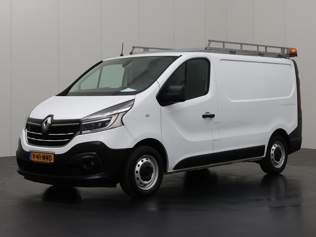 Renault TRAFIC 2.0DCi 120PK Business | Imperiaal | Navigatie | Camera | Gate Locks | 3-Persoons | Betimmering