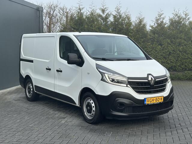 Renault TRAFIC 2.0 dCi 146 PK AUTOMAAT / L1H1 / 1e EIG. / 55.256 KM !! / AIRCO / CRUISE / NAVI / APPLE CARPLAY / 3-ZITS