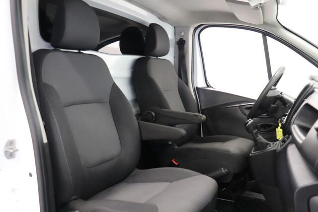 Renault TRAFIC 1.6 dCi EURO 6 - Airco - Cruise - PDC - Trekhaak - ¤ 10.900,- Excl.