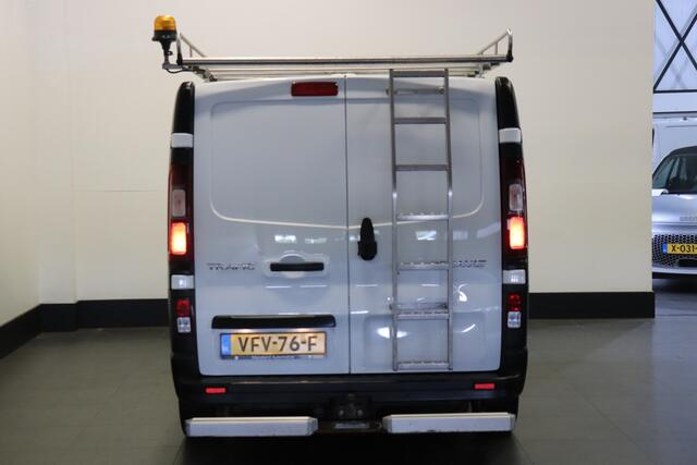 Renault TRAFIC 1.6 dCi EURO 6 - Airco - Cruise - PDC - Trekhaak - ¤ 10.900,- Excl.