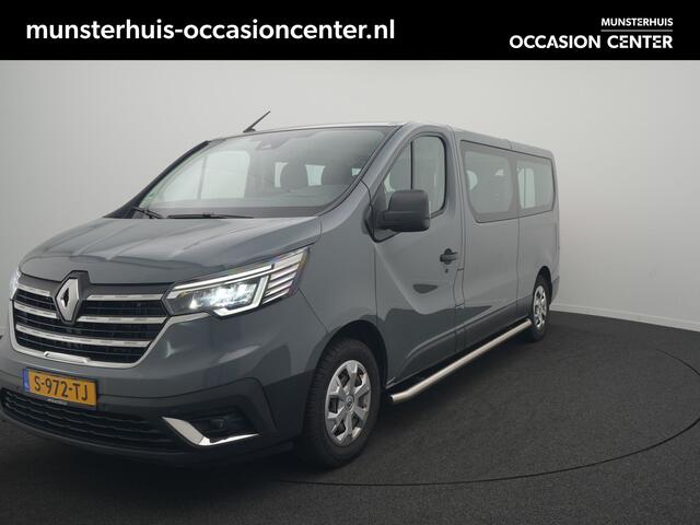 Renault TRAFIC - 9 Persoons bus! - All Seasonbanden - Achteruitrijcamera - Cruise Control - Sidebars - Trekhaak - Dealeronderhouden