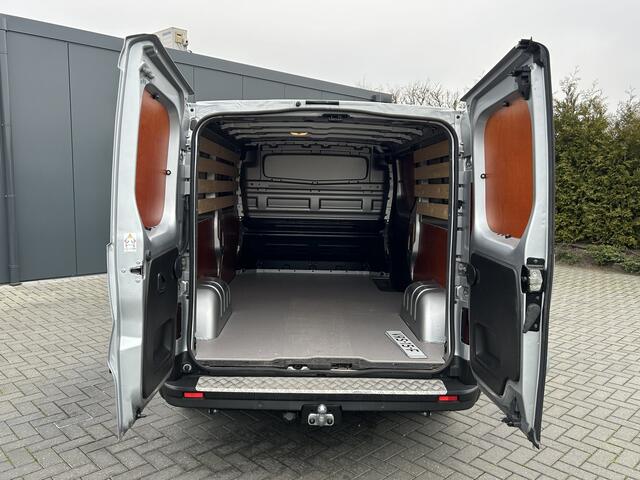 Renault TRAFIC 2.0 dCi / L2H1 / 24.451 KM !! / 1e EIG. / TREKHAAK / AIRCO / CRUISE / BLUETOOTH / 3-ZITS