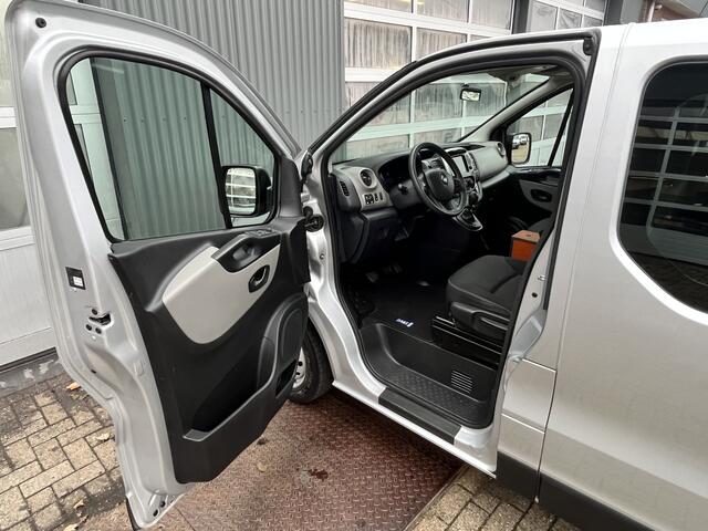 Renault TRAFIC 1.6 dCi T29 L2H1 DC Marge Btw / Bpm vrij Airco Cruise controle Navigatie 5-Persoons Dubbele cabine Euro 6 Lang Verlengde wielbasis 1e eigenaar Ex overheid