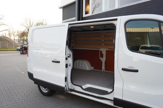 Renault TRAFIC 2.0 dCi L2 EURO 6 - Airco - Cruise - Trekhaak - ¤21.900,- Excl.