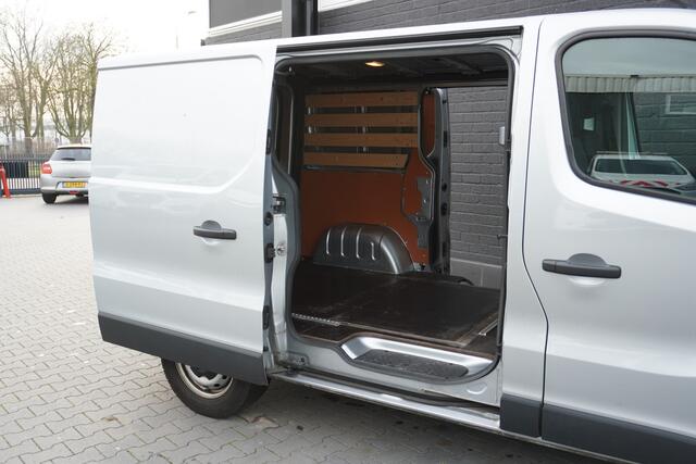 Renault TRAFIC 2.0 dCi 150PK 2x Schuifdeur - EURO 6 - Airco - Navi - Cruise - ¤12.950,- Excl.