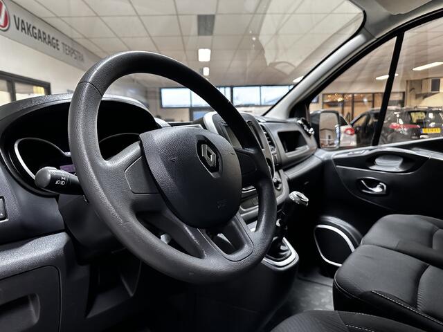 Renault TRAFIC 2.0 dCi 120 T29 L2H1 DC Work Edition /Dubbele Cabine! /6 Persoons /Trekhaak /Zij-schuifdeur R+L /LED Koplampen /Camera /DAB+! /Navi /Airco /Elek. pakket /Bluetooth /Armsteun /Isofix