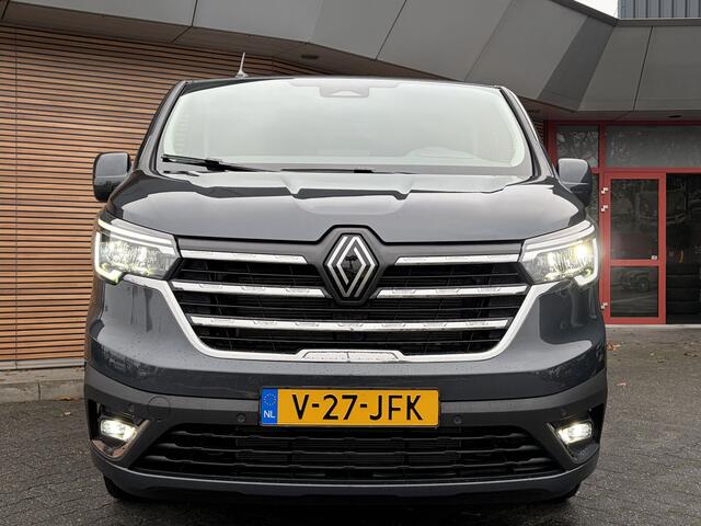 Renault TRAFIC 2.0 Blue dCi EDC 170 T29 L2H1 Extra DC Trekhaak / Sidebars / Camera / 2 schuifduren / Navi / Cruise